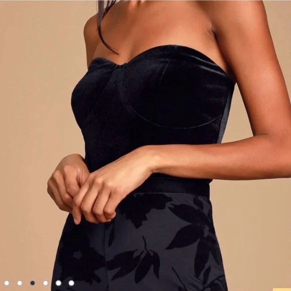 NWT LULUS love about it black strapless jumpsuit size large date night going out